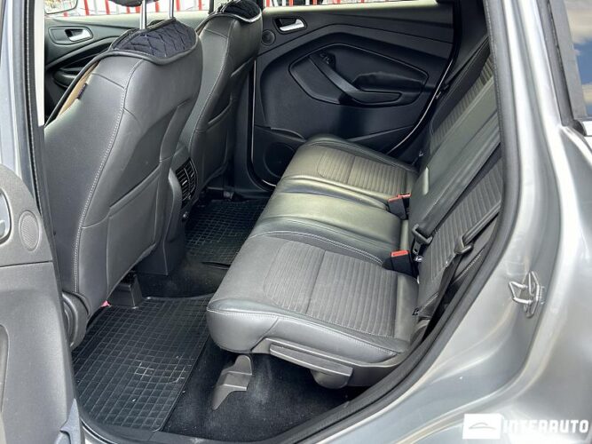 Ford Kuga 44 interauto-car