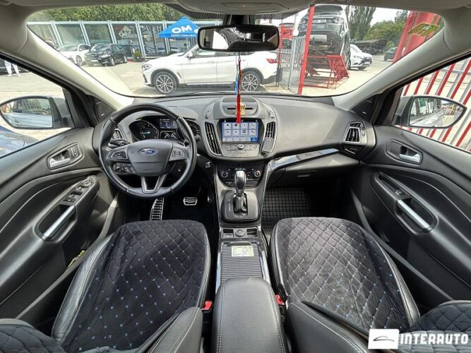 Ford Kuga 37 interauto-car