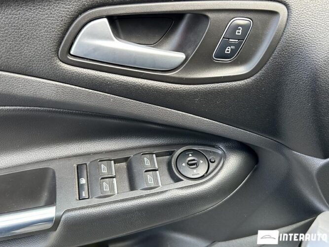 Ford Kuga 35 interauto-car