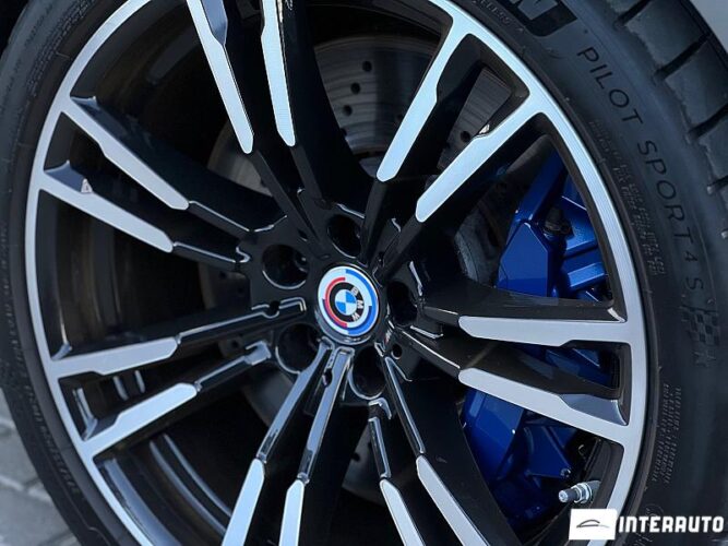 BMW M5 45 interauto-car