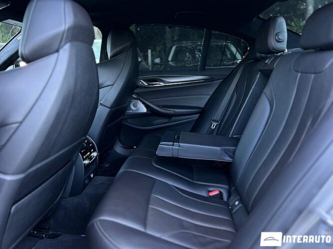 BMW M5 63 interauto-car