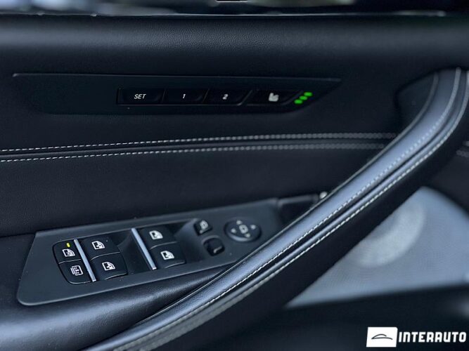 BMW M5 48 interauto-car