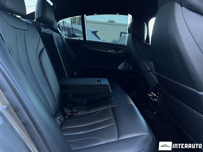 BMW M5 65 interauto-car