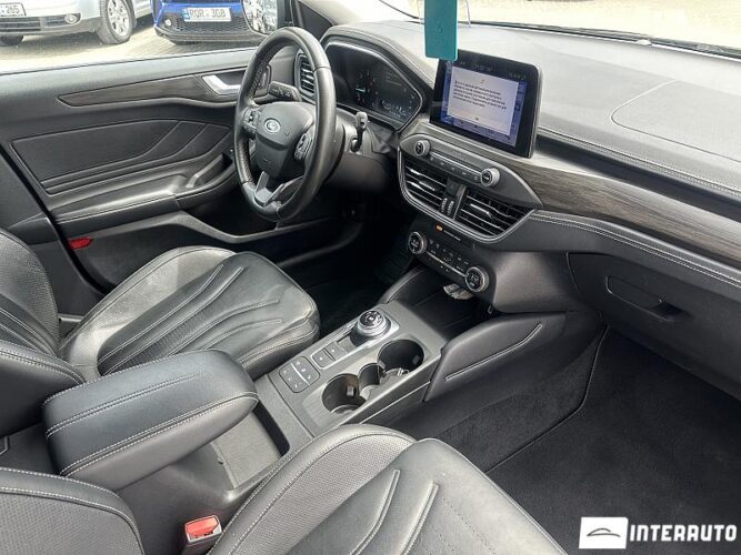 Ford Focus 51 interauto-car