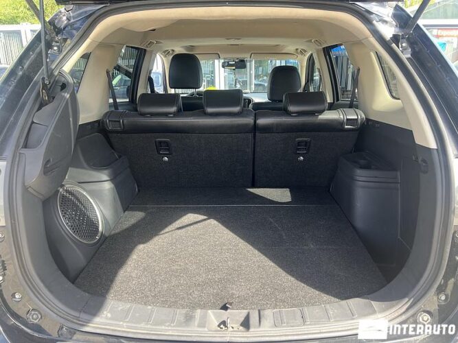 Mitsubishi Outlander 54 interauto-car
