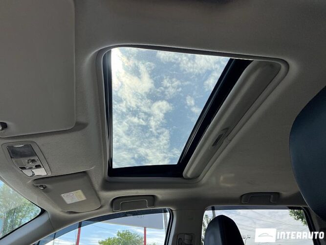 Mitsubishi Outlander 52 interauto-car