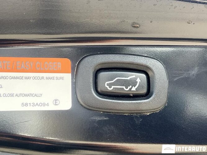 Mitsubishi Outlander 55 interauto-car