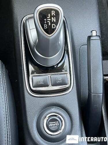 Mitsubishi Outlander 48 interauto-car