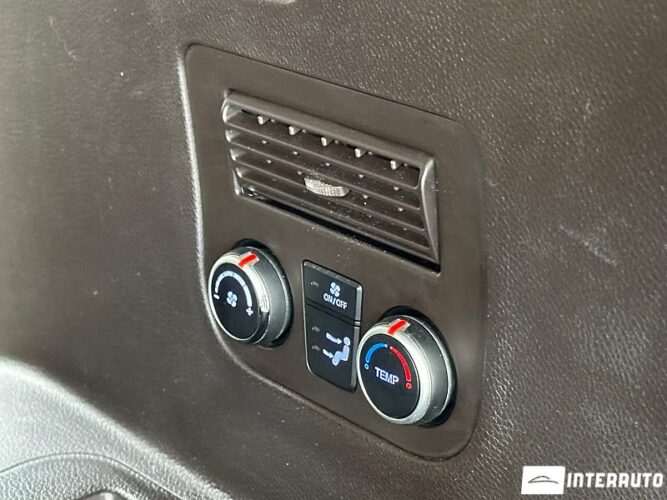 Hyundai Grand Santa Fe 47 hyundai Grand Santa Fe 2017