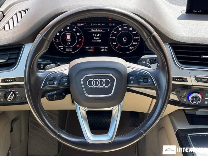 Audi Q7 38 interauto-car