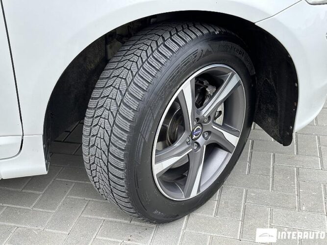 Volvo XC 60 44 interauto-car