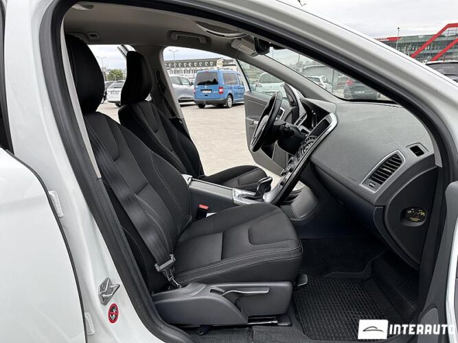 Volvo XC 60 35 interauto-car