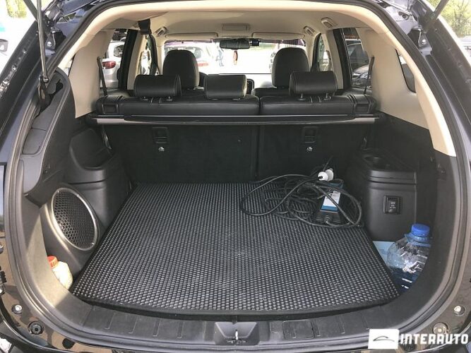 Mitsubishi Outlander 46 interauto-car