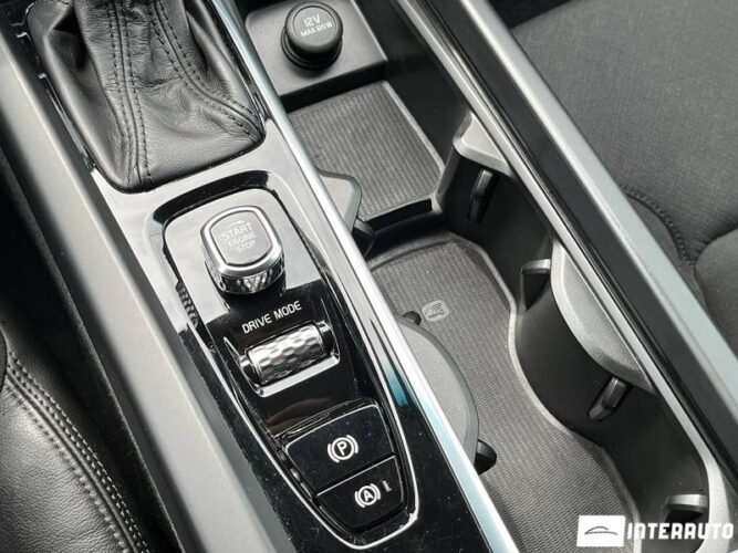 Volvo XC 60 52 interauto-car