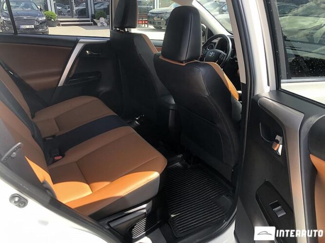 Toyota Rav-4 44 interauto-car