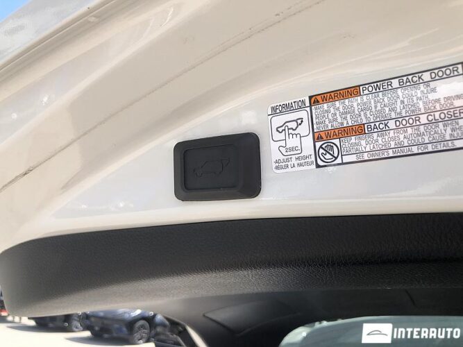 Toyota Rav-4 47 interauto-car