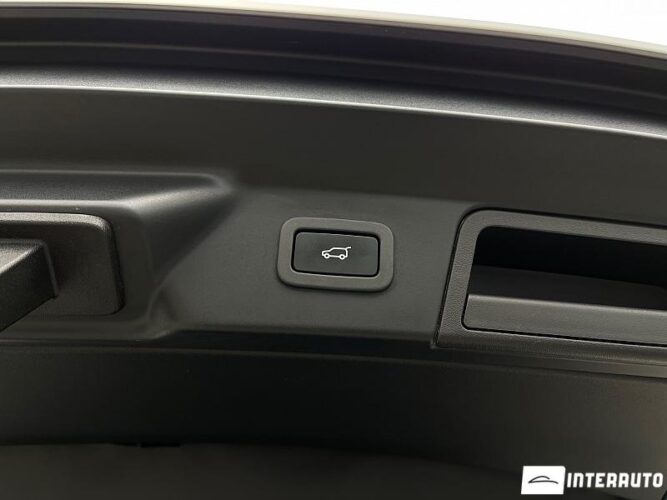 Land Rover Range Rover Velar 73 interauto-car