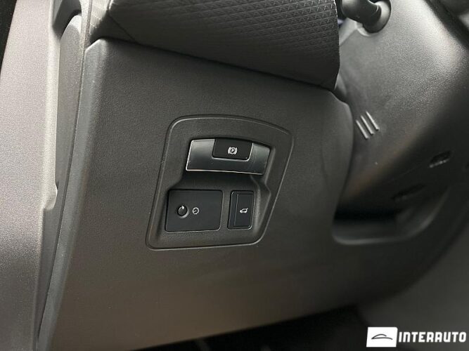 Land Rover Range Rover Velar 56 interauto-car