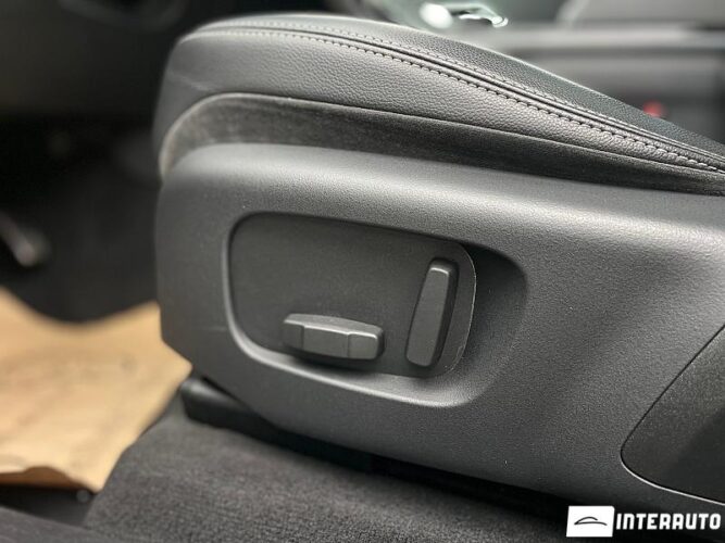 Land Rover Range Rover Velar 53 interauto-car