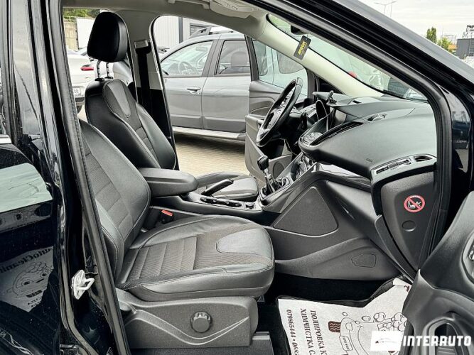 Ford Kuga 46 interauto-car