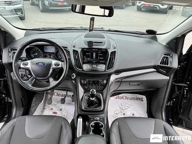 Ford Kuga 37 interauto-car