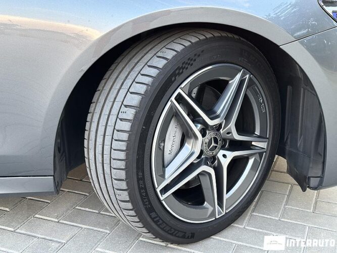Mercedes E 220 65 interauto-car