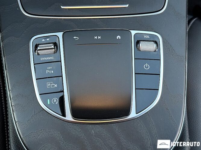 Mercedes E 220 58 interauto-car