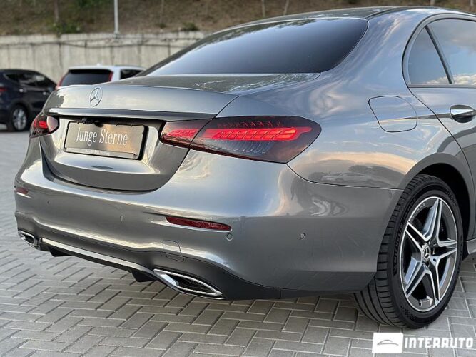 Mercedes E 220 45 interauto-car