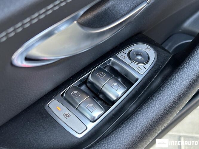 Mercedes E 220 59 interauto-car