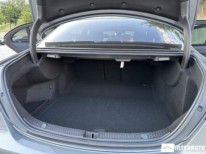 Mercedes E 220 64 interauto-car