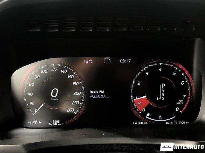 Volvo XC 90 38 interauto-car