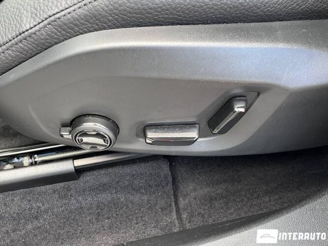 Volvo XC 60 43 interauto-car