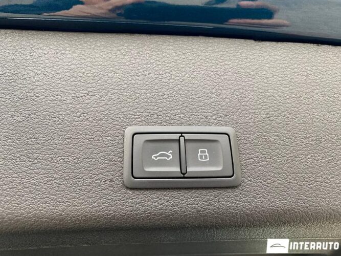 Audi E-tron 68 interauto-car