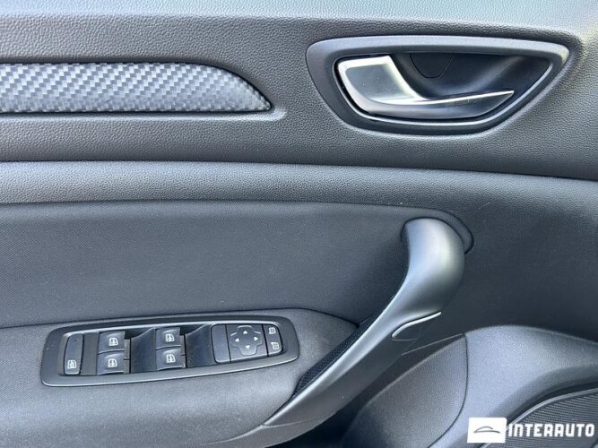 Renault Megane 33 interauto-car