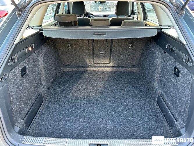 Skoda Superb 45 interauto-car