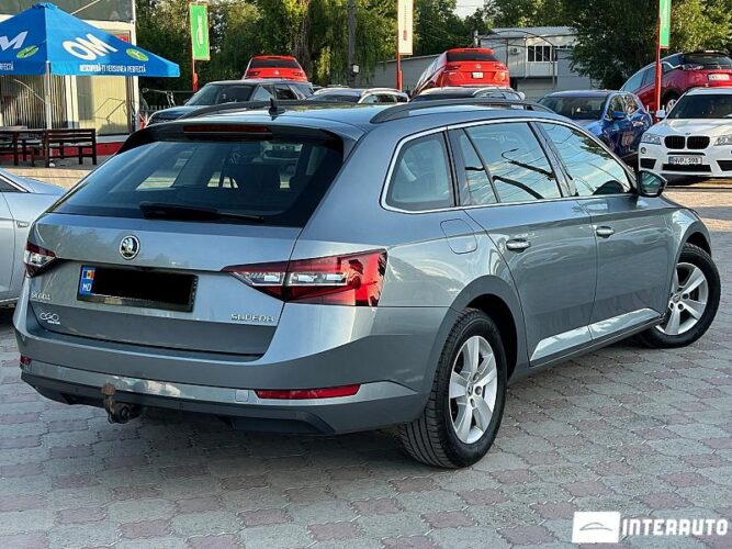 Skoda Superb 31 interauto-car