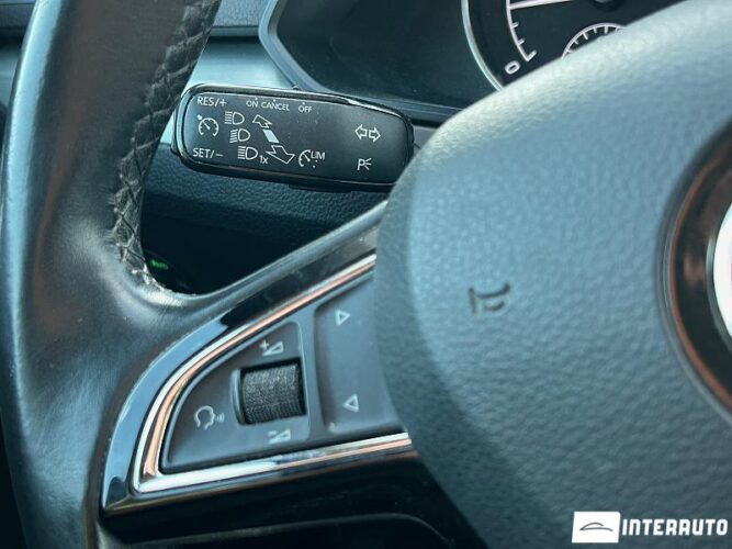 Skoda Superb 37 interauto-car