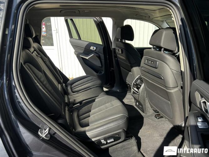 BMW X7 4.0i 65 interauto-car