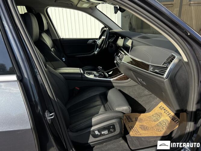 BMW X7 4.0i 47 interauto-car