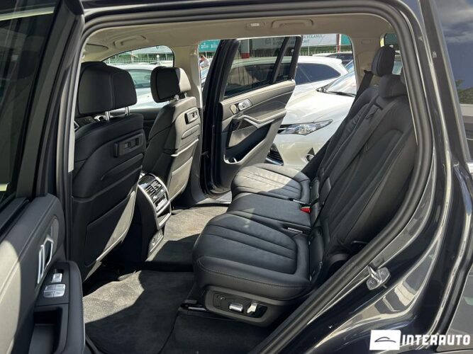 BMW X7 4.0i 66 interauto-car