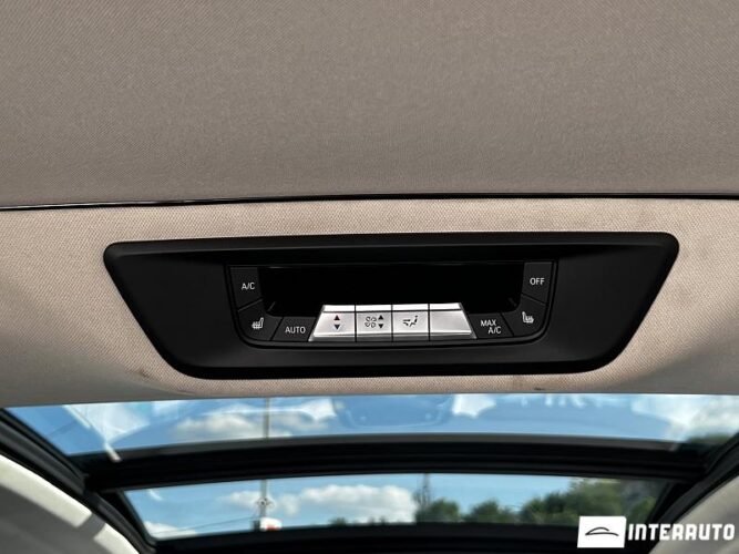 BMW X7 4.0i 63 interauto-car