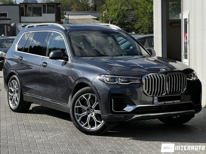 BMW X7 4.0i 44 interauto-car