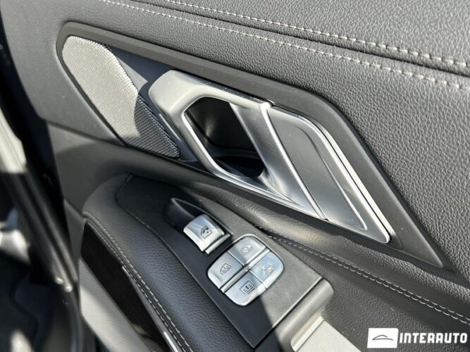 BMW X7 4.0i 64 interauto-car