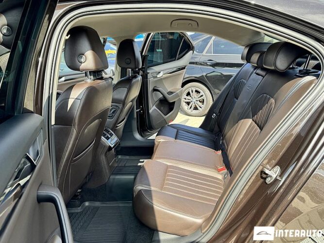 Skoda Superb 44 interauto-car