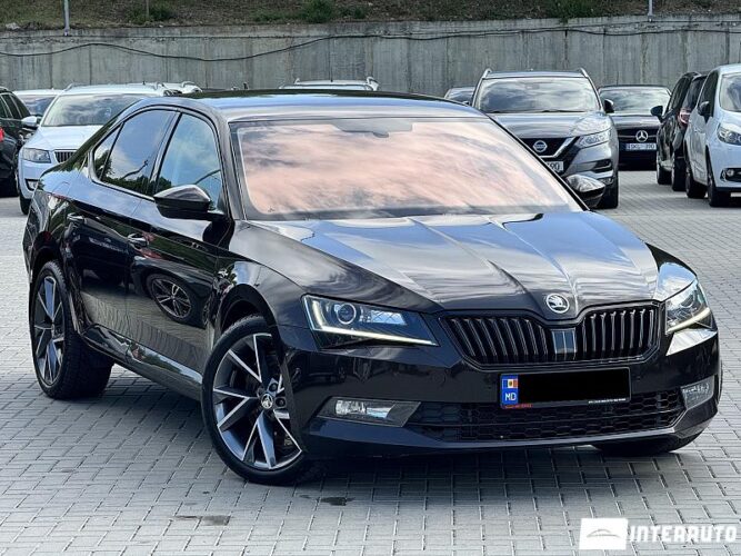 Skoda Superb 39 interauto-car