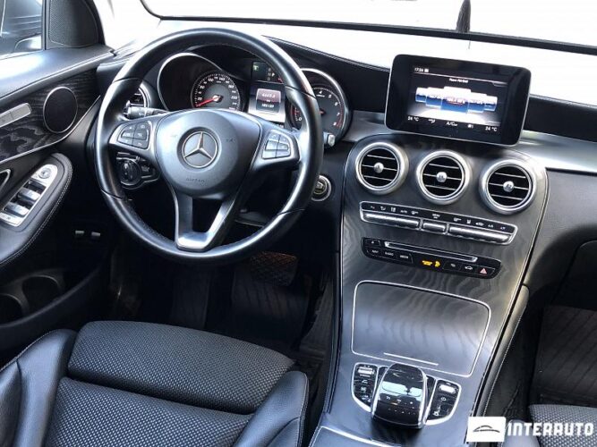 Mercedes GLC 350e 42 interauto-car