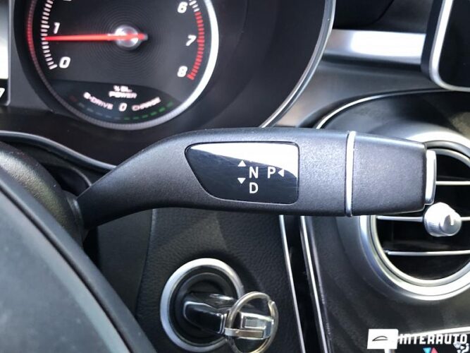 Mercedes GLC 350e 48 interauto-car