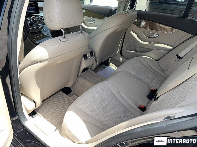 Mercedes C 350e 52 interauto-car