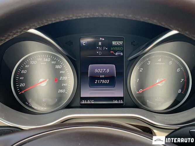 Mercedes C 350e 46 interauto-car