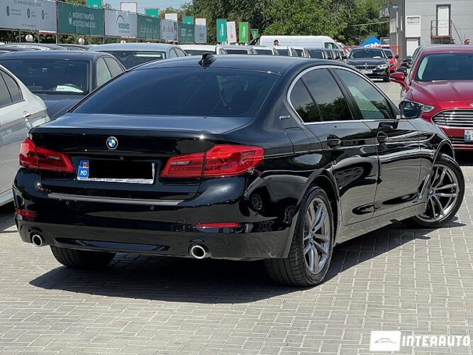 BMW 530e 33 interauto-car